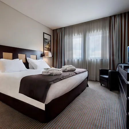 Ξενοδοχείο Marina Atlantico 4*